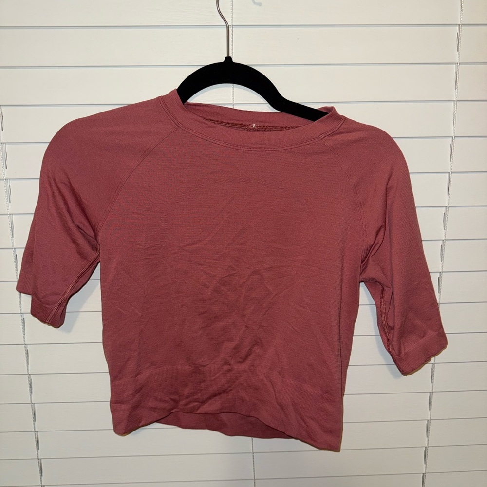 Lululemon Yoga Swiftly Top